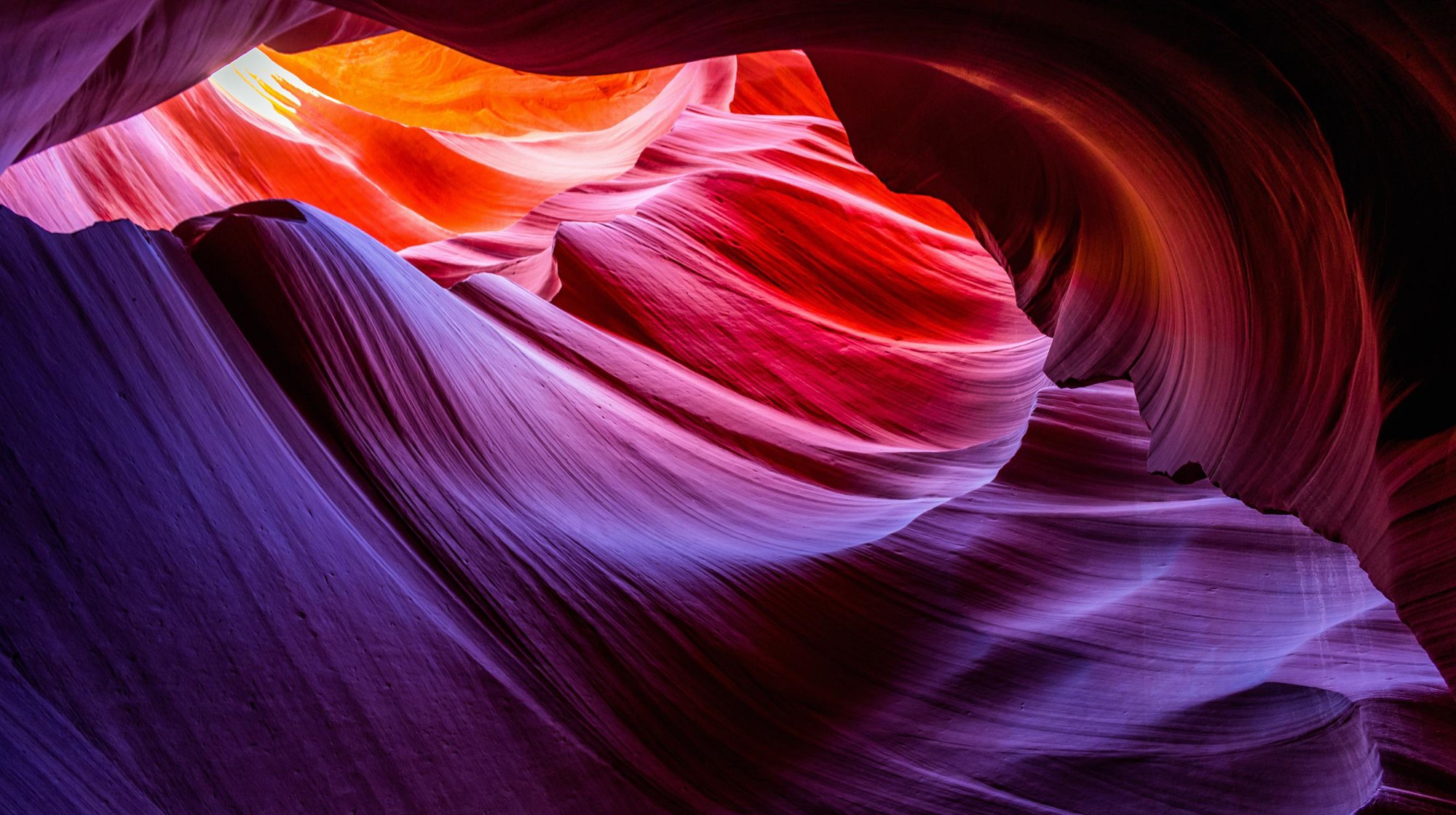 Sculpted rock formation